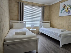 3 chambres, fer et planche Ă repasser, Wi-Fi, draps fournis