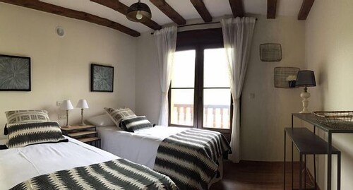 Rural house (full rental) El Tombo de Santa Catalina for 30 people