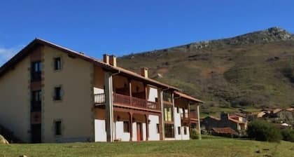 Casa rural (alquiler íntegro) El Tombo de Santa Catalina para 30 personas