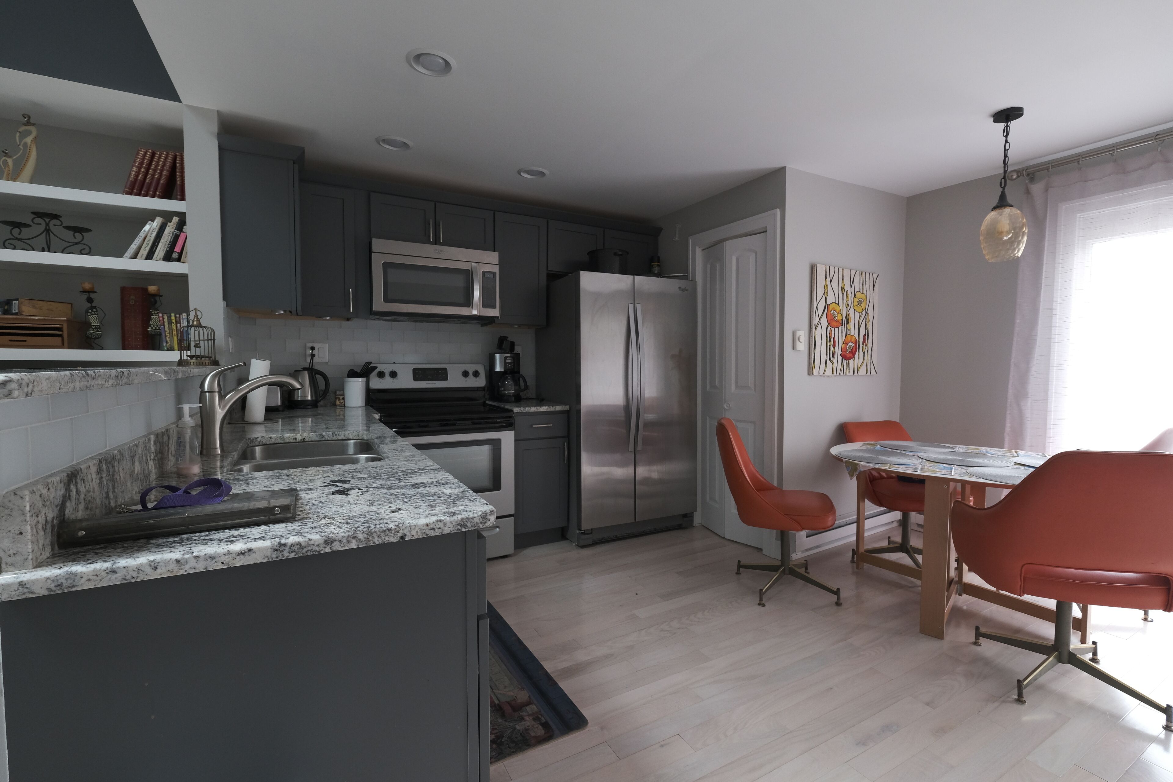 Newly Remodeled 2bd cottage