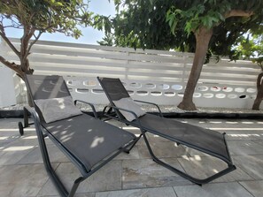 Terrace/patio - House in perfect condition, quiet area 750m from the beach, close to supermarkets.  (L'Escala)