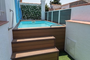 Outdoor pool - House in perfect condition, quiet area 750m from the beach, close to supermarkets.  (L'Escala)