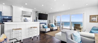 Premium High Tech Malibu Road Beach House 5 Stars