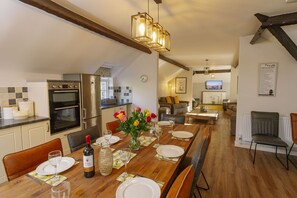 Dining - Corffe Cottages, Spacious country cottage, heated Indoor pool (Barnstaple)