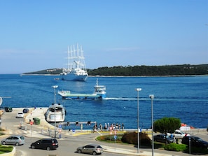 Strand