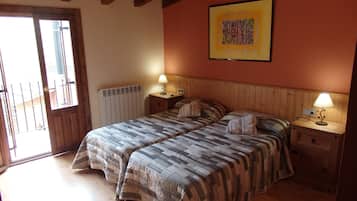 4 dormitorios, tabla de planchar con plancha, wifi y ropa de cama