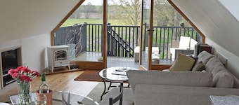 Miller's Loft - Luxury open plan loft living for two in stunning Norfolk countryside