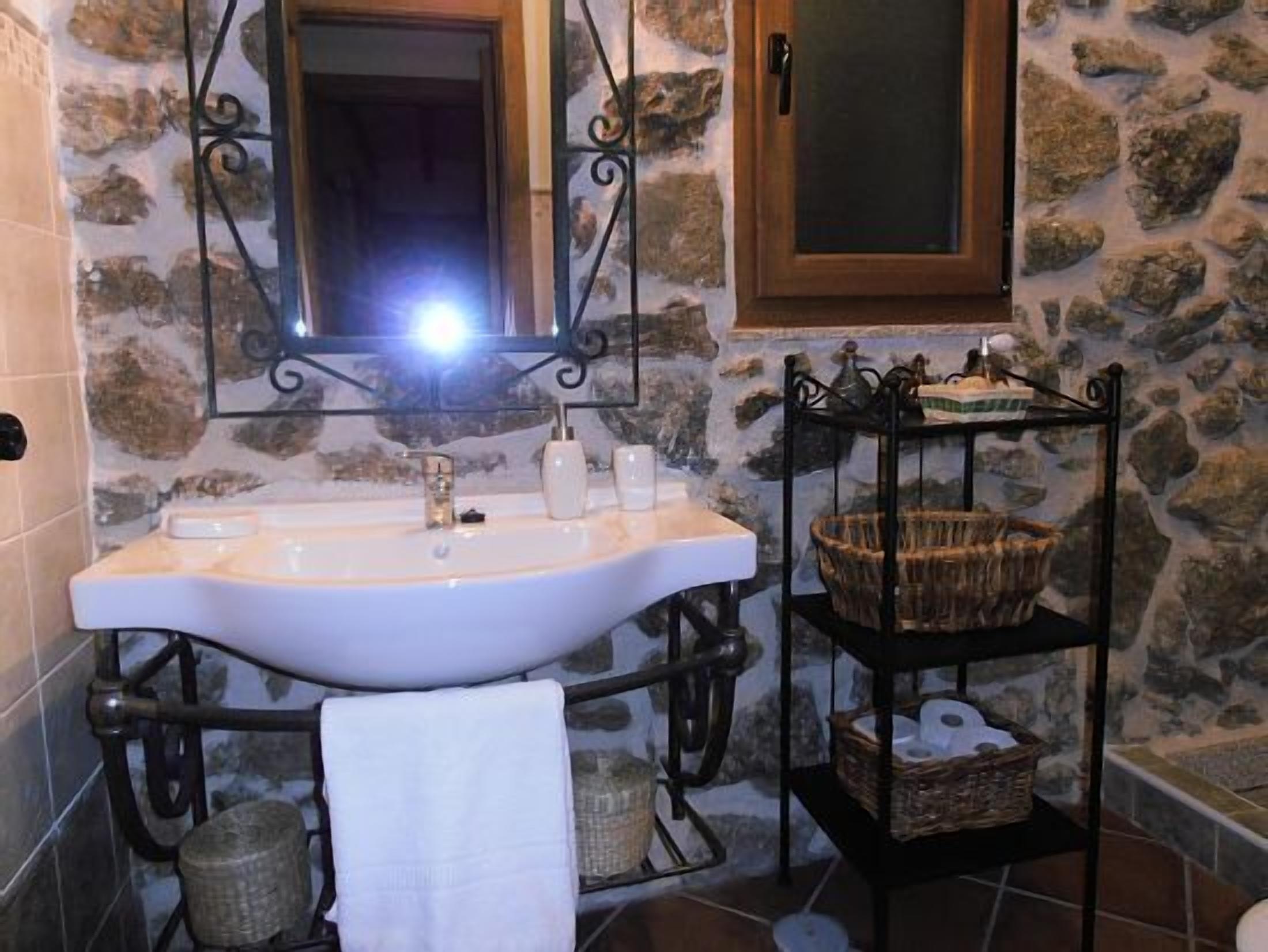 Rural house (full rental) Molino de las Pontezuelas for 8 people