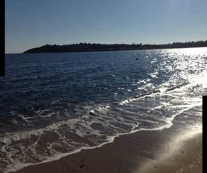 Beach nearby, sun-loungers - Villa with large garden just a few minutes from the sea, large garden (Pula)