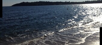 Villa avec grand jardin à 100 mètres de la mer à trente km de Cagliari 