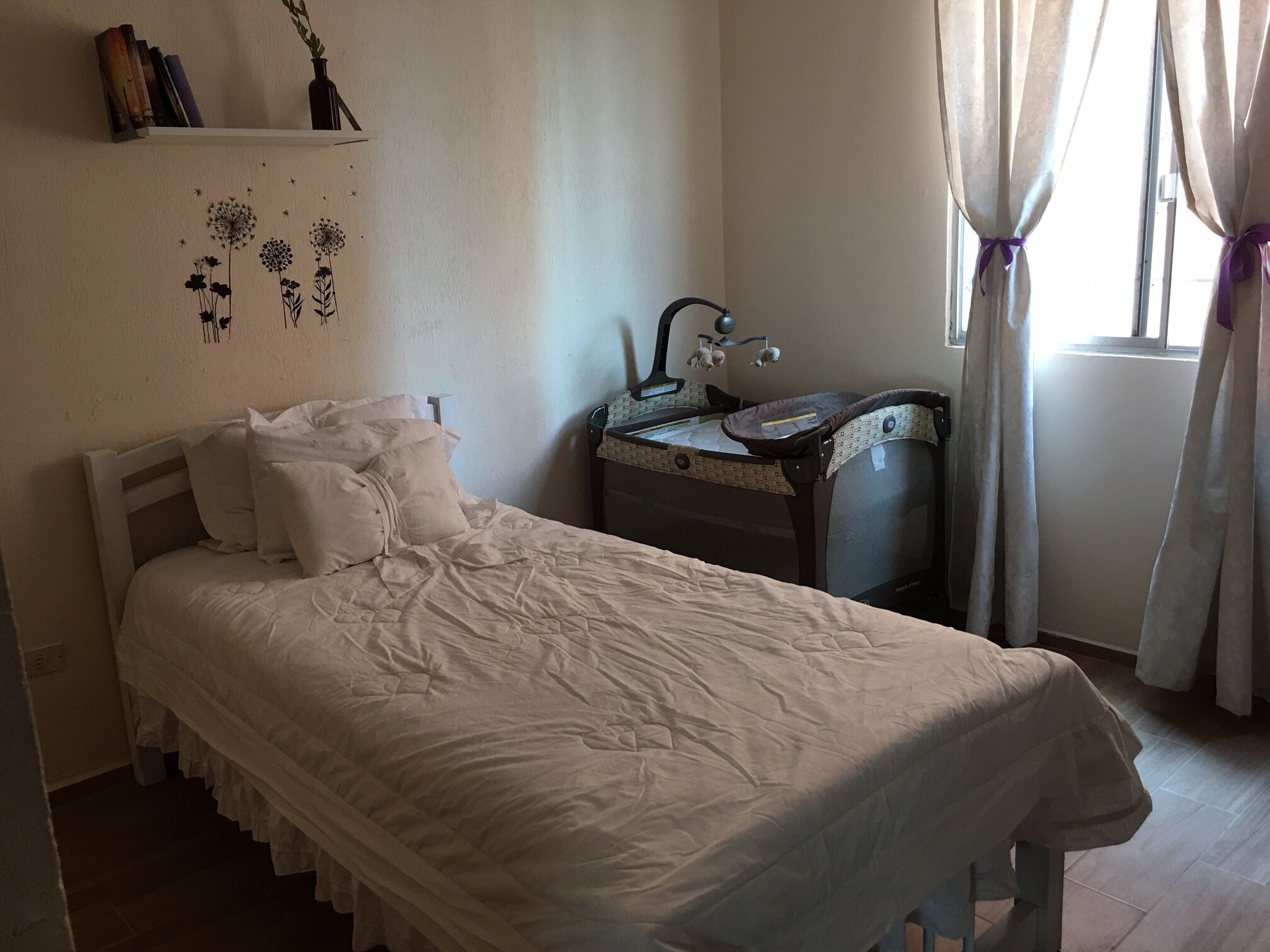 Beautiful Apartment located near to Altabrisa shoping center.