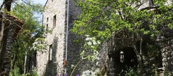 Casal, very beautiful stone house in the wild steppe of the Causse