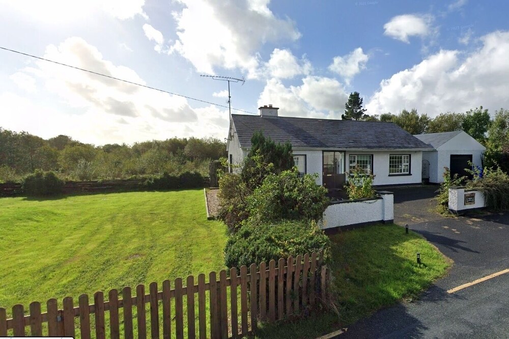 A comfortable Home within easy walking distance of Donegal Town and perfect for