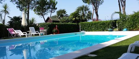 Et oppvarmet basseng