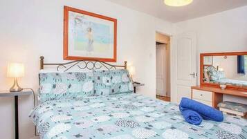 2 多间卧室、熨斗/熨衣板、免费 WiFi、床单