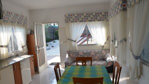 Dining - Villa near the beach in Sanxenxo (Sanjenjo)