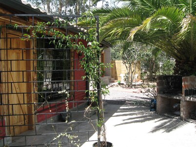 Cottage for 4 people in large garden with patio and parking