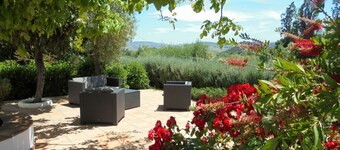 Betania. Hus med svømmebasseng i den vakre dalen Grazalema