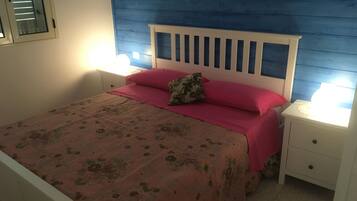 2 slaapkamers, een strijkplank/strijkijzer, wifi, beddengoed