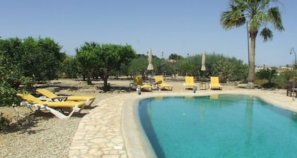 Finca Arboleda Old Stables accommodation, Idyllic rural but not remote, sleeps 4