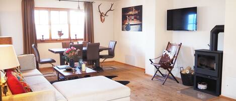 Smart TV, stereo, offices