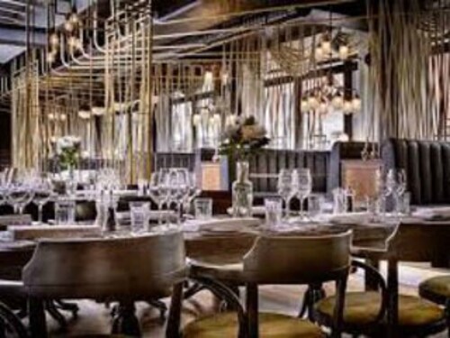 5 Star, Benferri, 50 Mb WiFi, Air Con, Sky TV, Netflix. Your Own Private Pool.