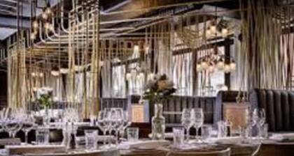 5 Star, Benferri, 50 Mb WiFi, Air Con, Sky TV, Netflix. Your Own Private Pool.