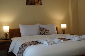 Standard Double Room - Oka's Guest House (Canggu)