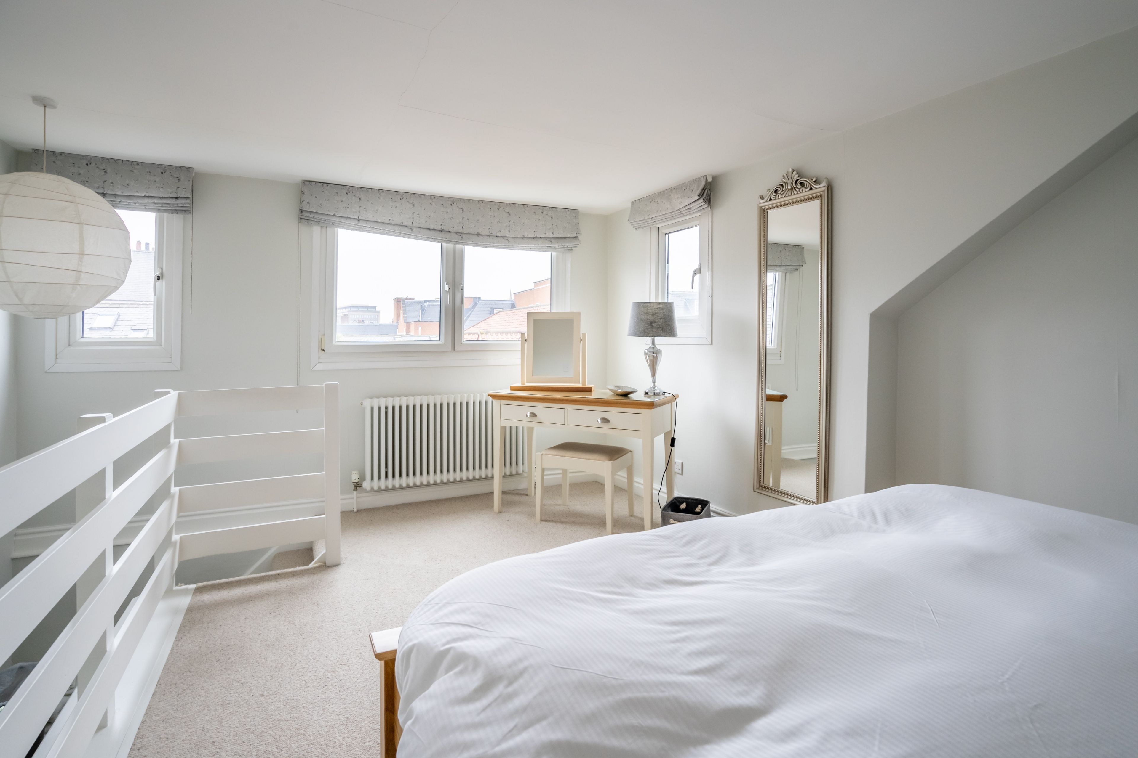 2 bedrooms, iron/ironing board, Internet