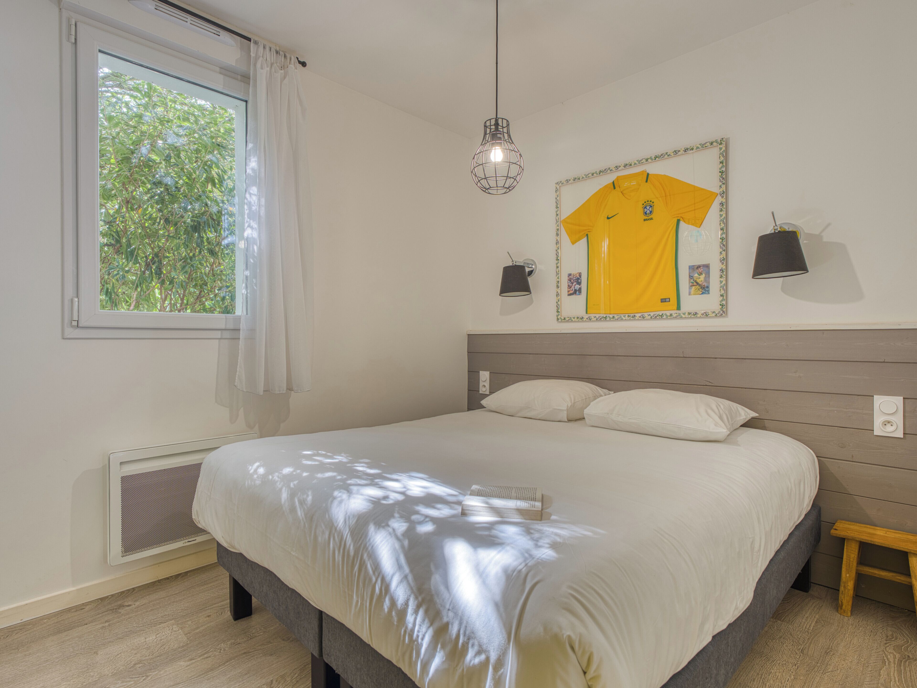 2 bedrooms, iron/ironing board, travel crib, WiFi