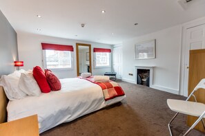 3 bedrooms, iron/ironing board, internet