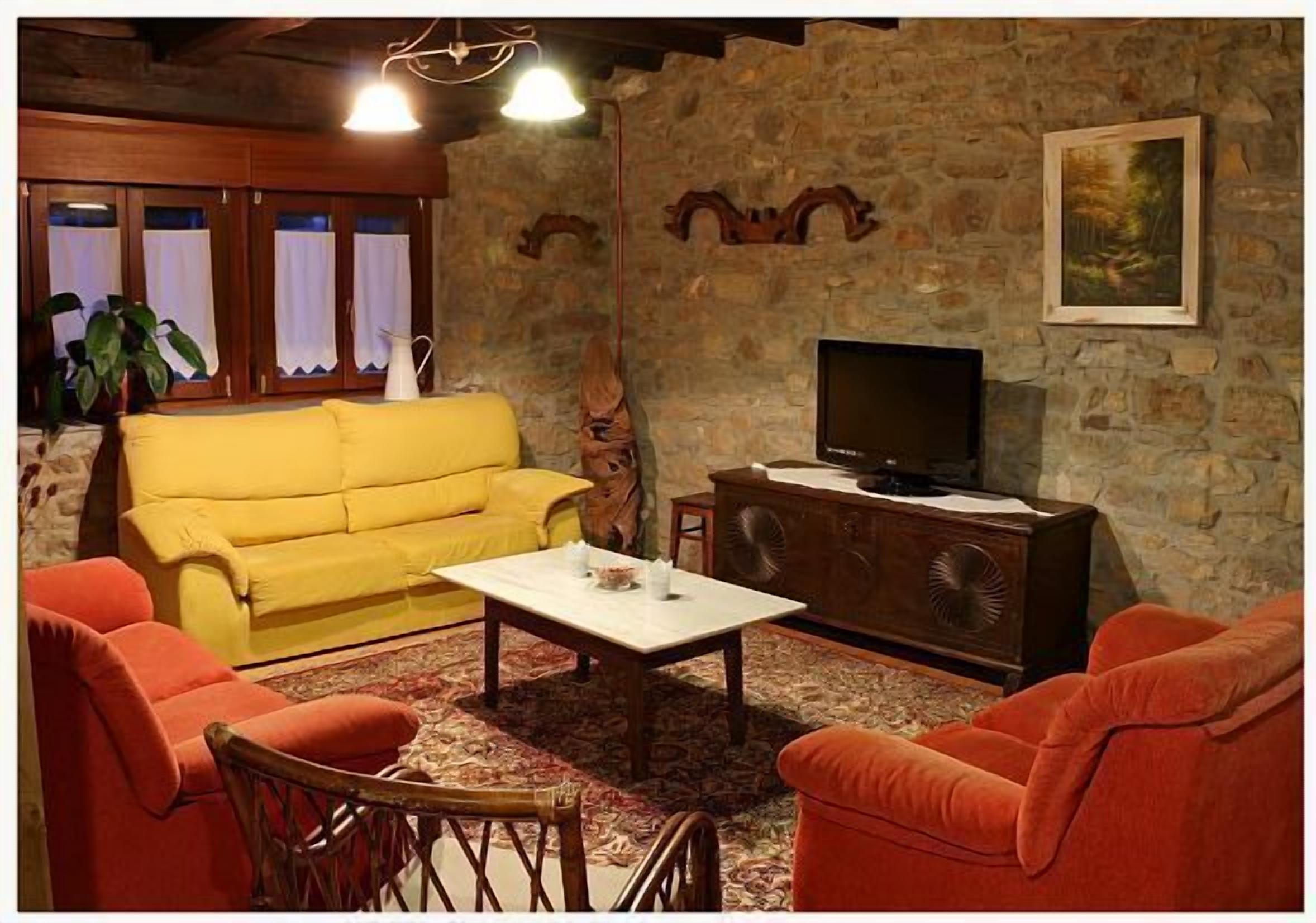 L'Andorvio house for 11 people