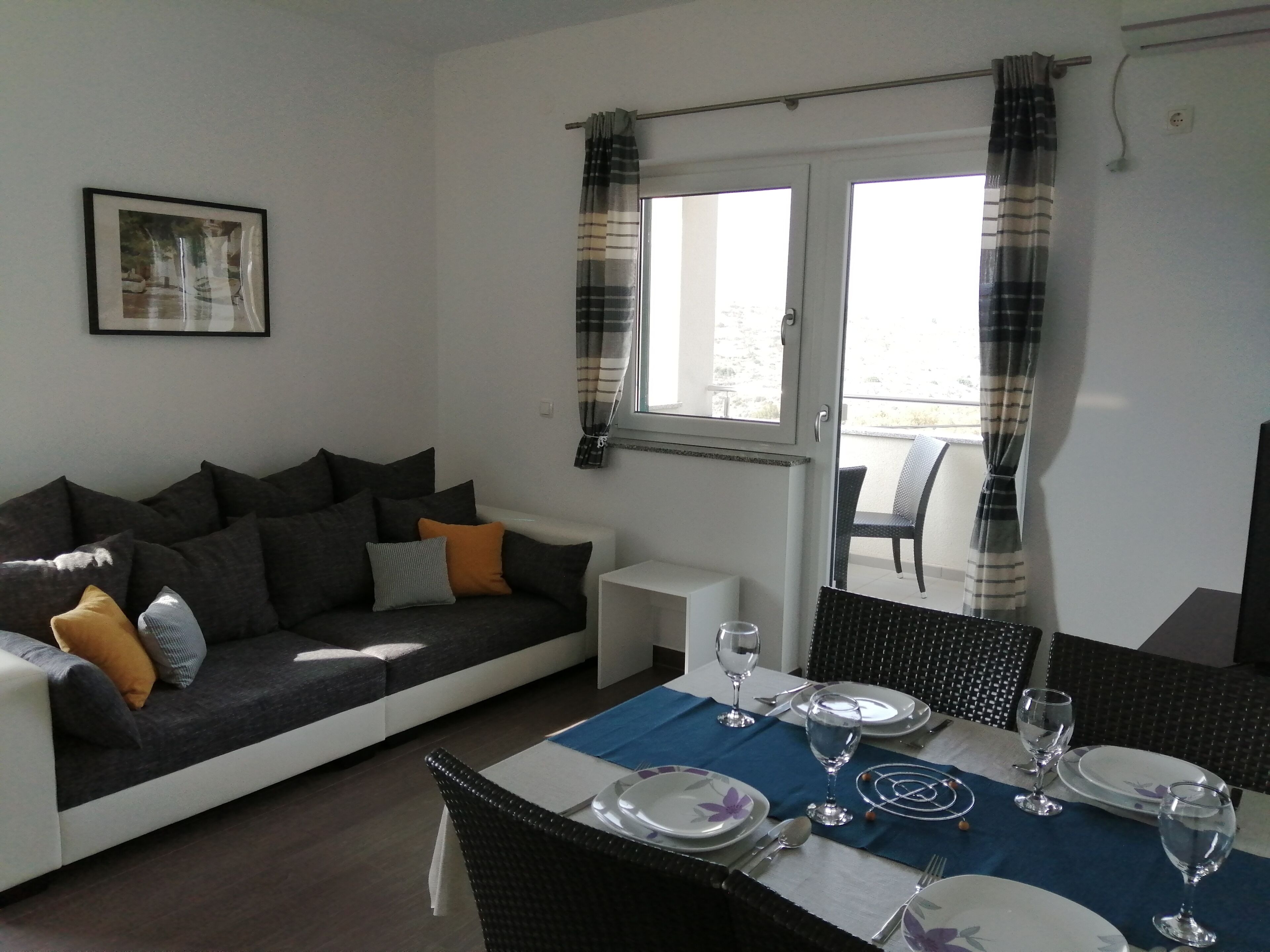 Smart TV, DVD player