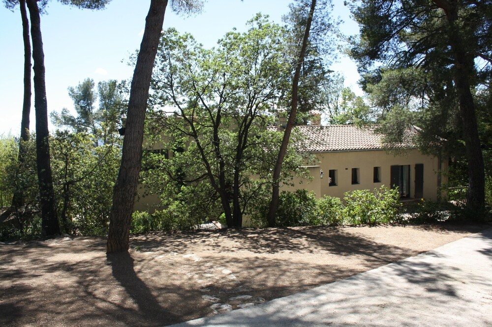 T2 La Bergerie of 35m2 near the historic center of Aix