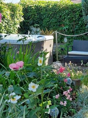 Outdoor spabad