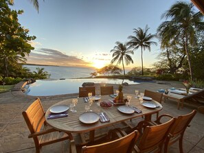 Outdoor dining - Heavenly Waters - Oceanside Private Getaway Of Your Dreams Near Beach 69, Puako (Puako)