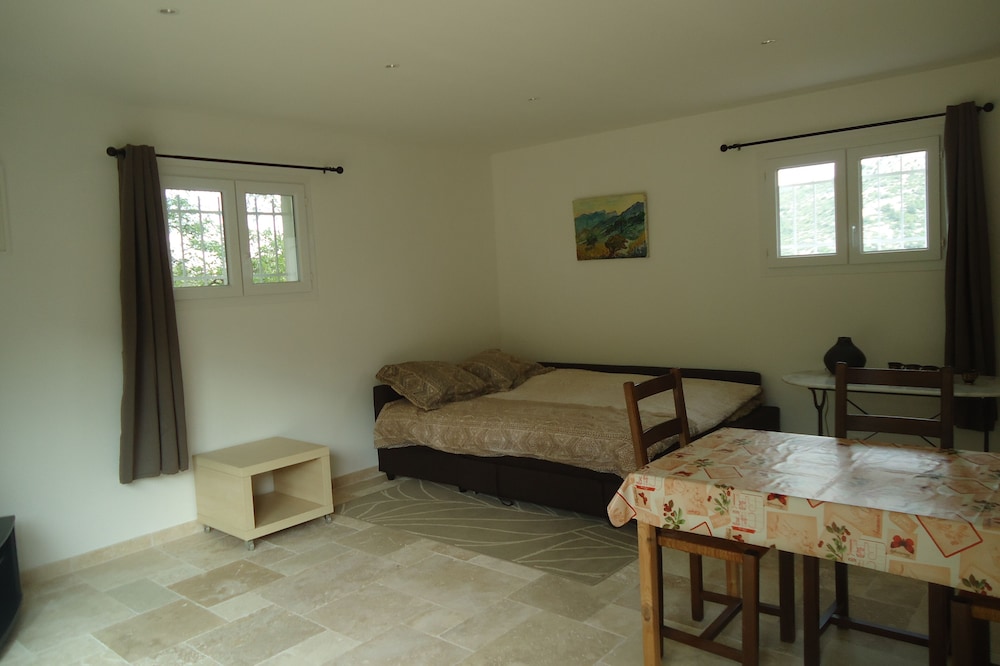 STUDIO completely renovated between sea and countryside