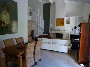 TV, fireplace, DVD player, ping pong