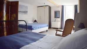 2 chambres, fer et planche à repasser, Wi-Fi, draps fournis