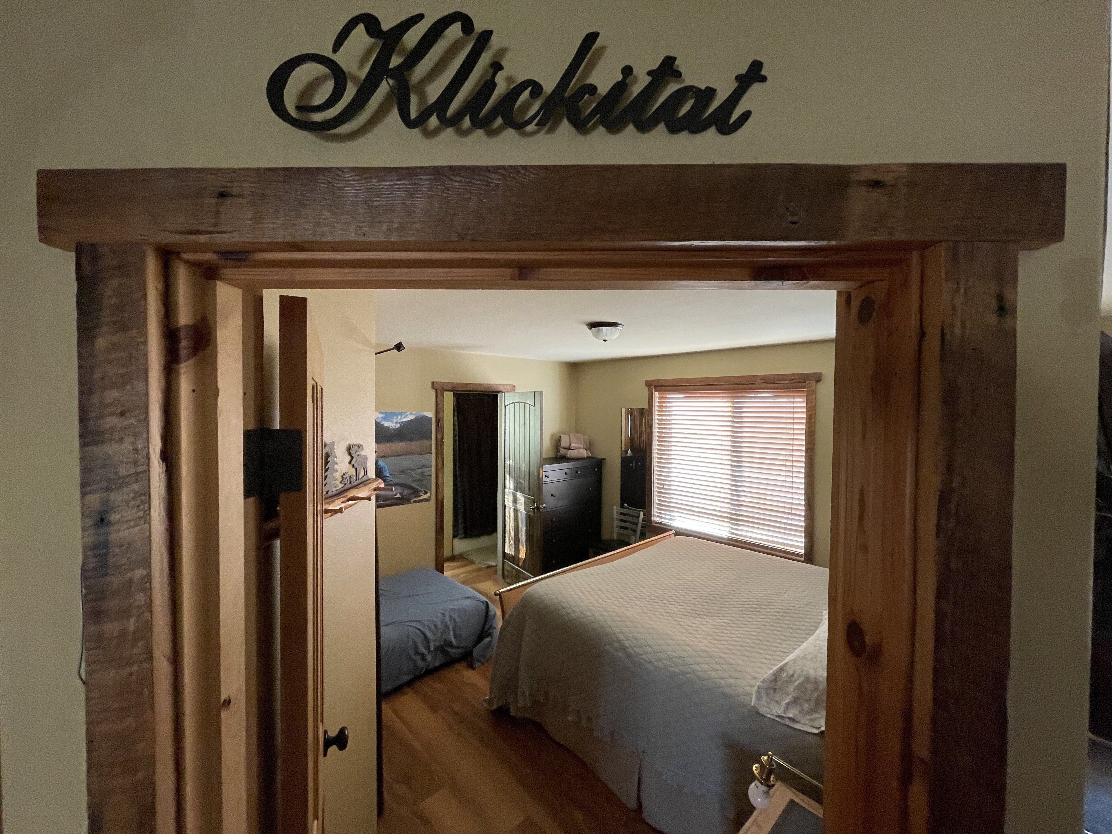 3 habitaciones, tabla de planchar con plancha y wifi gratis 