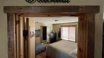 3 habitaciones, tabla de planchar con plancha y wifi gratis
