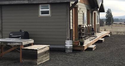 Dark Sky Double Mountain View Retreat