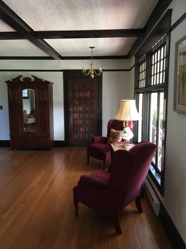 Historic Inn near Port Townsend