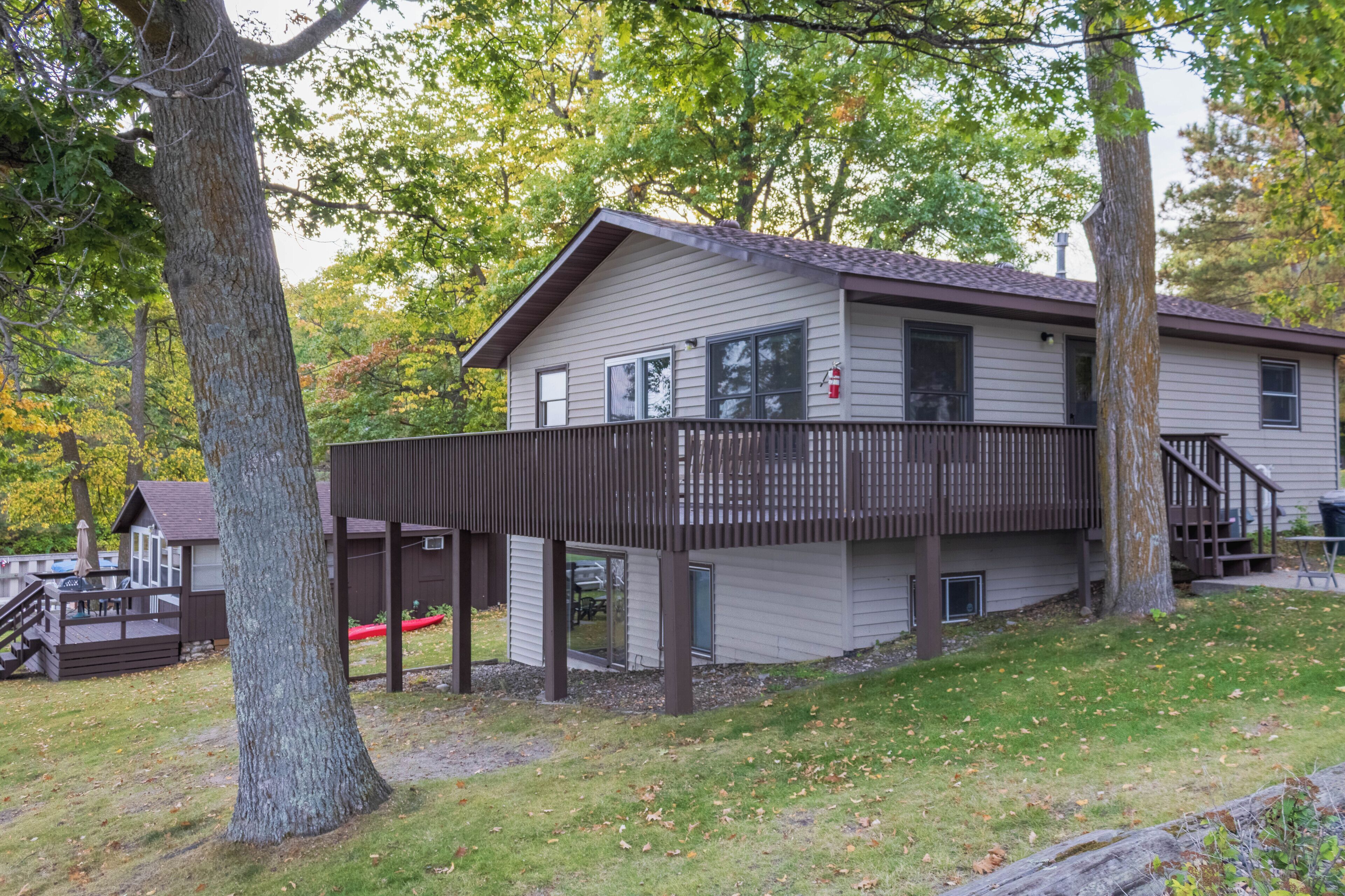Only one week open this summer!  June 15-22 book your lake side home now. 