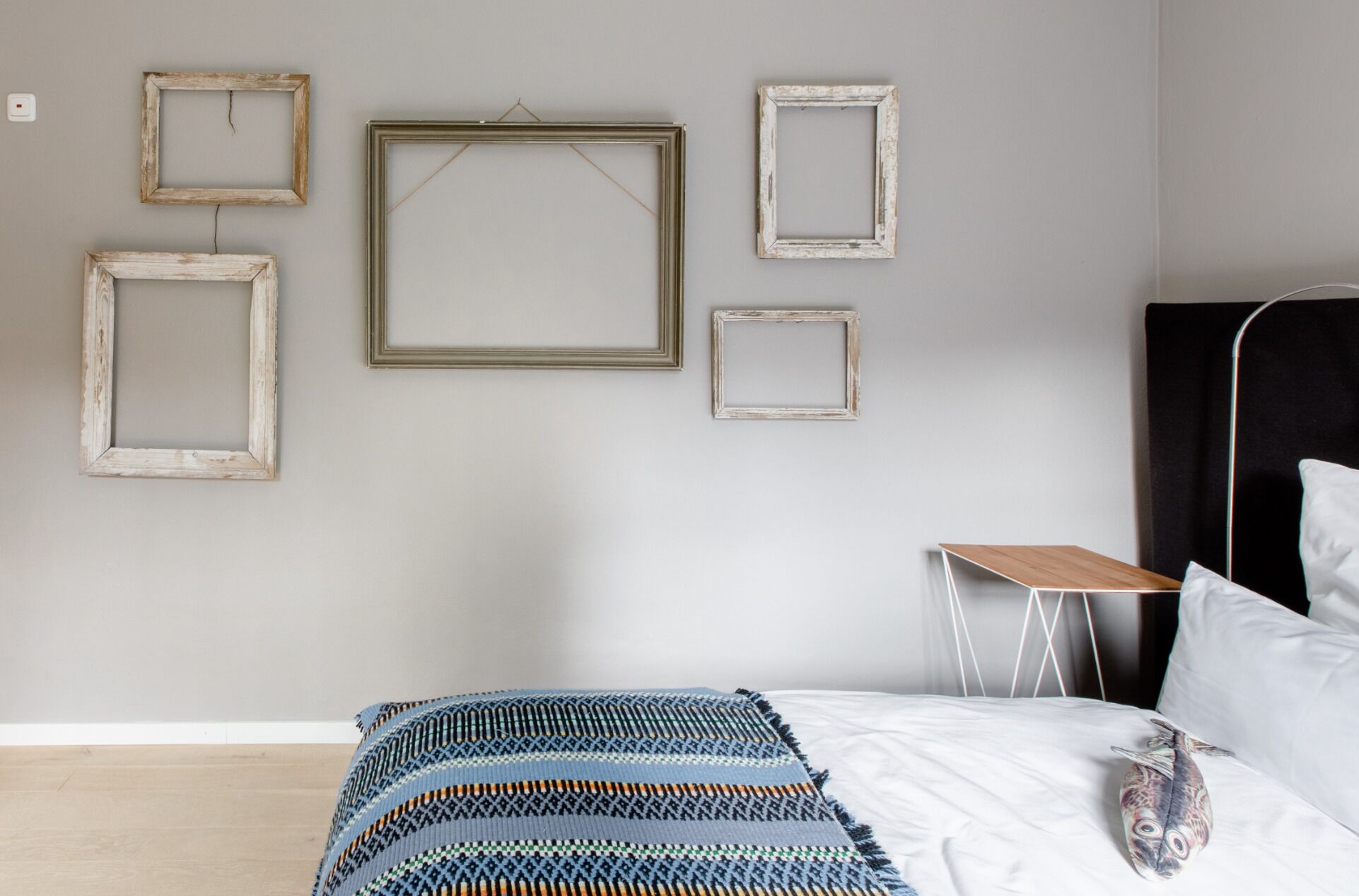 Luxury design app. near lake and S-Bahn.