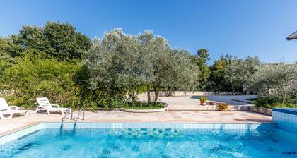 Swimmingpool-Villa Brioni 2 EG mit privatem Pool in Strandnähe nördlich von Pula