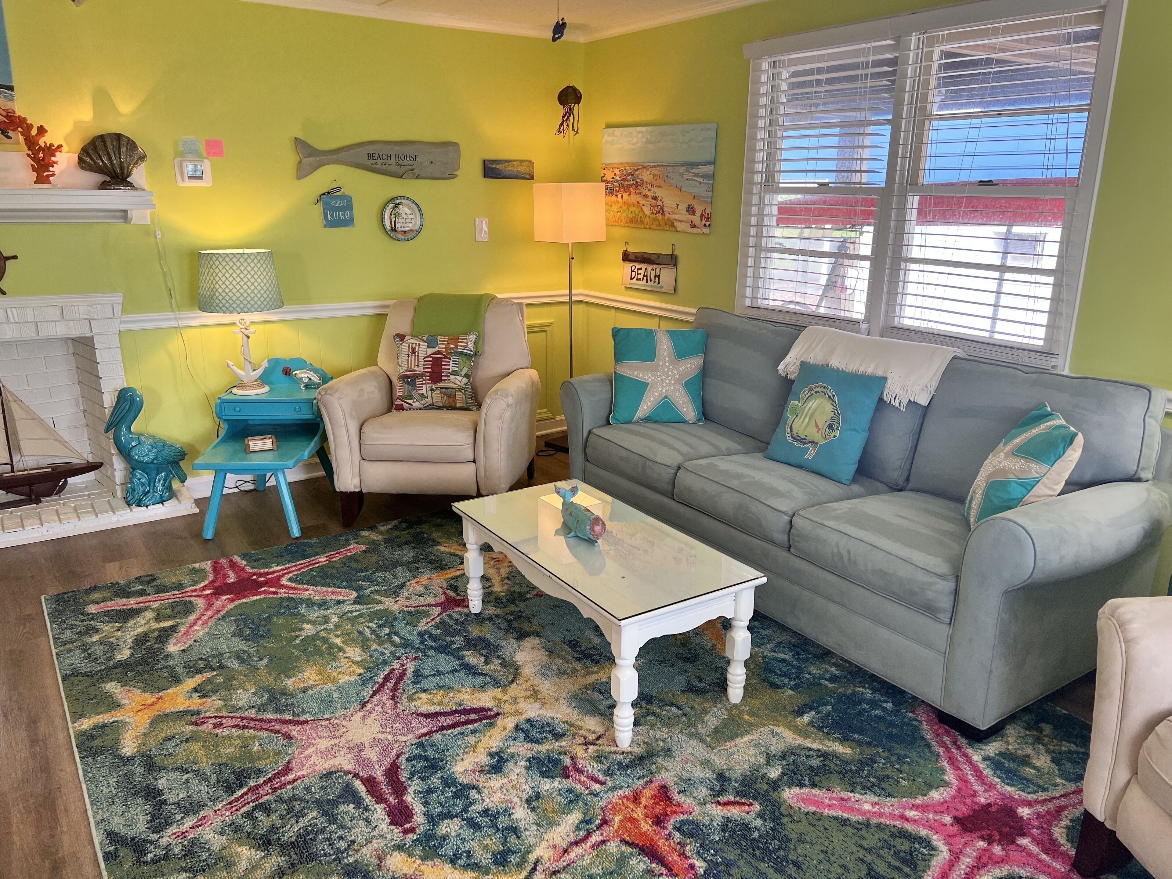 Adorable 2 Bedroom Beach Cottage Mere Seconds From The Sand And The Sea