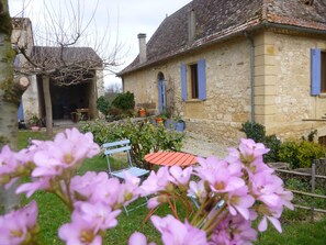 Exterior - All the charm of Périgord ...holiday house near Bergerac with your pets (Lanquais)