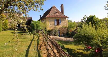 All the charm of Périgord ...holiday house near Bergerac with your pets