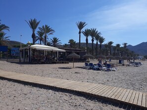 In Strandnähe, Strandtücher